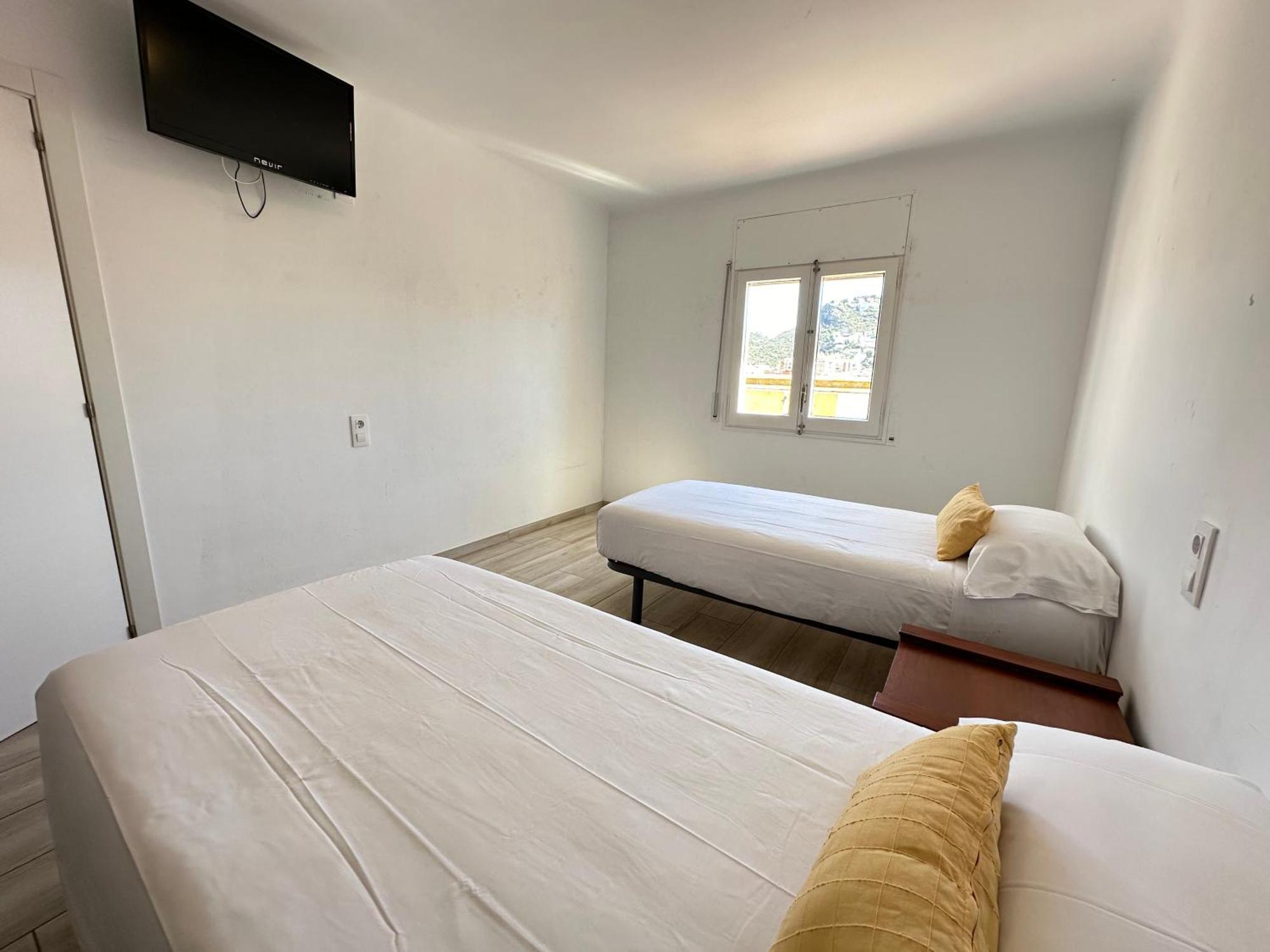 רוזס Agi Gloria Rooms מראה חיצוני תמונה