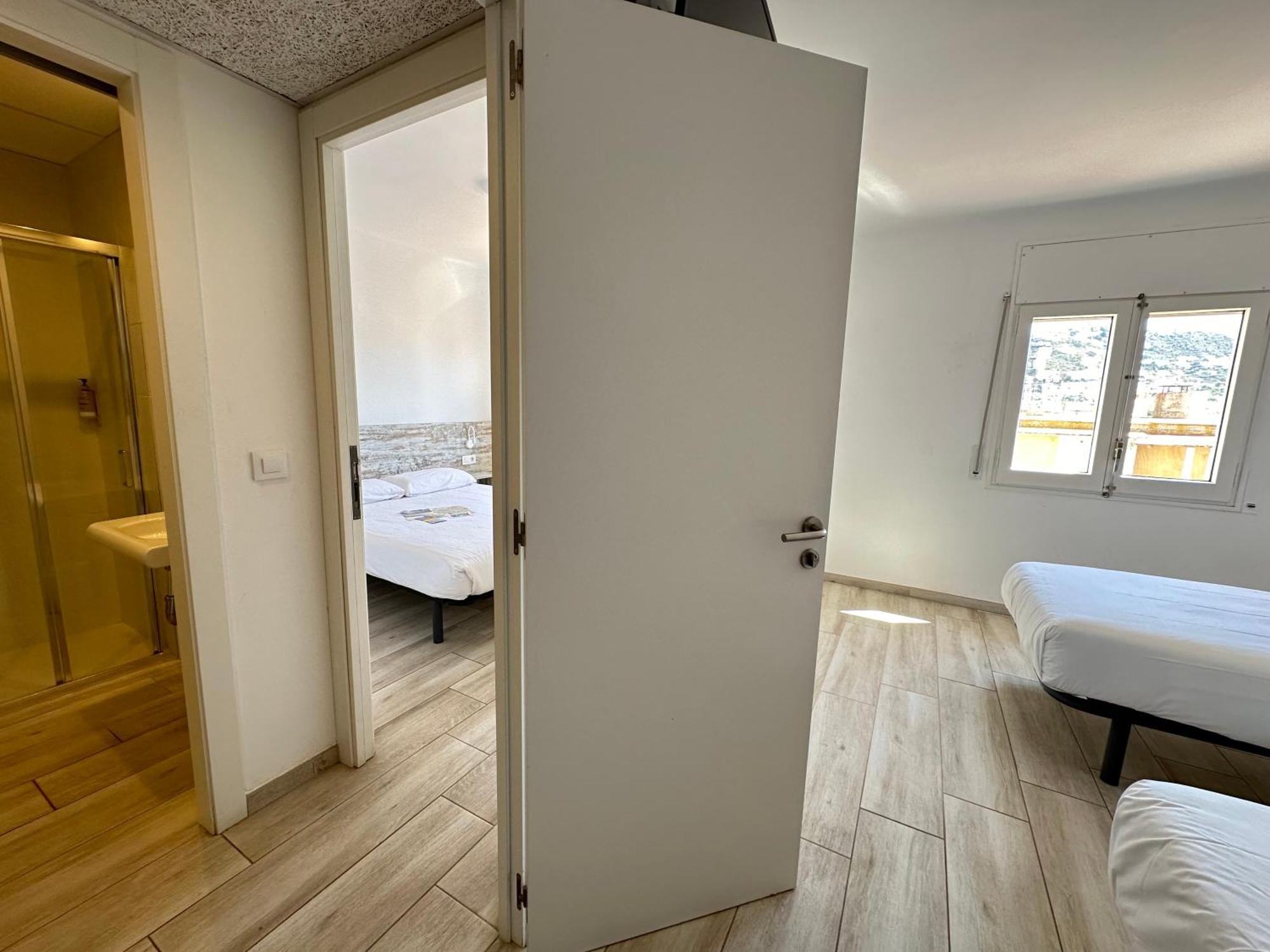רוזס Agi Gloria Rooms מראה חיצוני תמונה