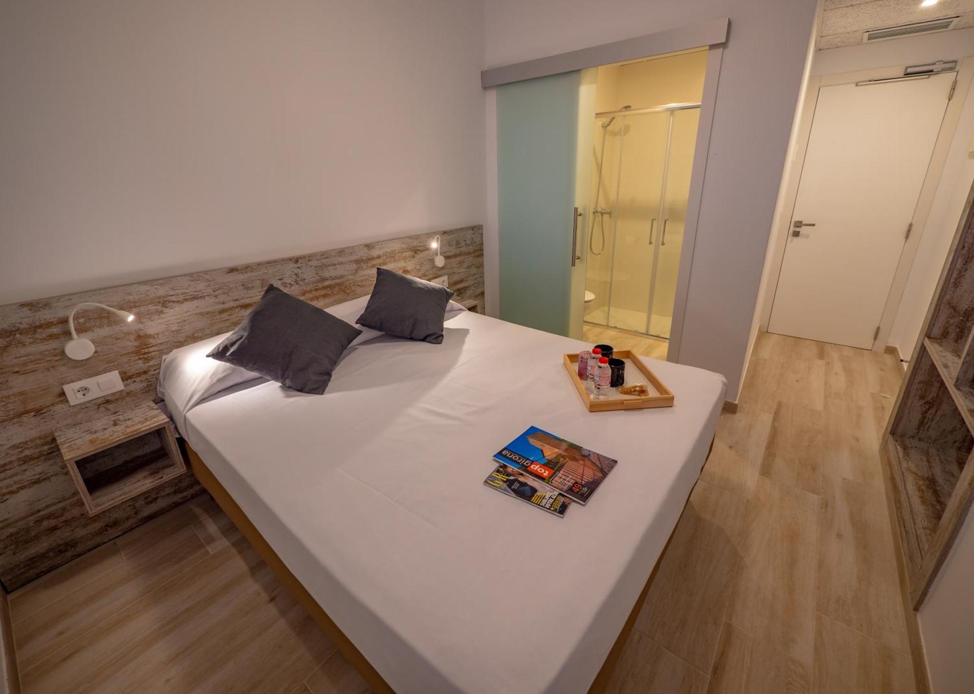רוזס Agi Gloria Rooms מראה חיצוני תמונה